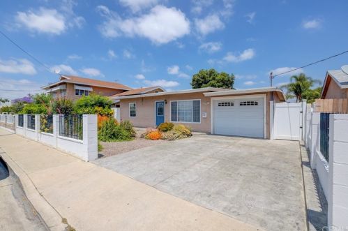 7541 11th St, Buena Park, CA 90621-3204