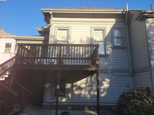 1231 Adeline St, Oakland CA 94607-2810 exterior