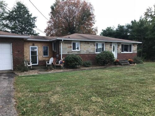 518 Eastern Rd, Doylestown, OH 44230-9747