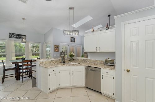 5090 Winchester Dr, Titusville FL  32780-6773 exterior