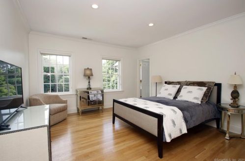 312 Ridgefield Rd, Wilton CT  06897-2329 exterior