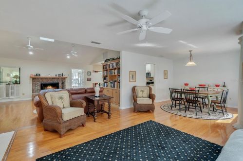 935 Versailles Cir, Maitland FL  32751-4565 exterior