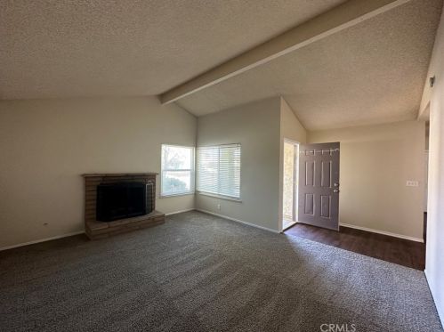 44840 Hanstead Ave, Lancaster CA  93535-2739 exterior