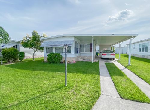 911 Oriole Cir, Sebastian, FL 32976-7518