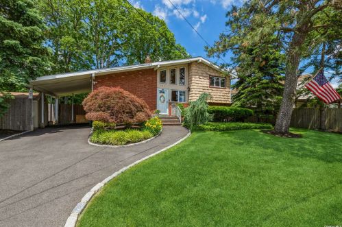 445 Lake Ave, Deer Park, NY 11729-3931