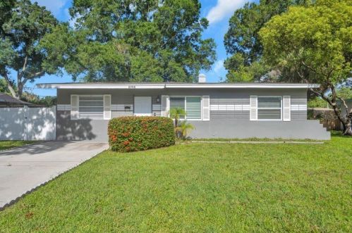 5998 12th Way, Saint Petersburg, FL 33703-1004