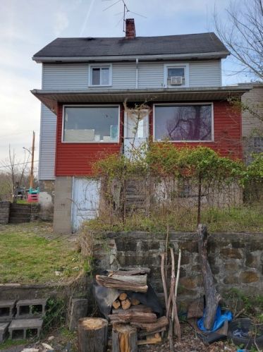 410 Worthington St, Mckeesport, PA 15132-6421