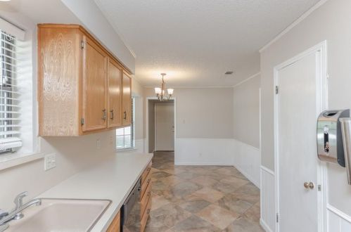 601 Headlee St, Denton TX  76201-0852 exterior