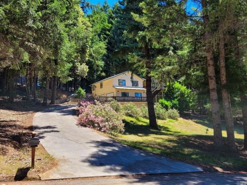 27421 Ridge Rd, Willits CA  95490-8985 exterior