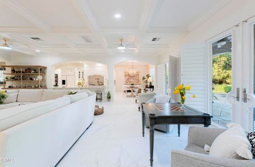 840 Fairway Dr, Bakersfield CA 93309-2416 exterior