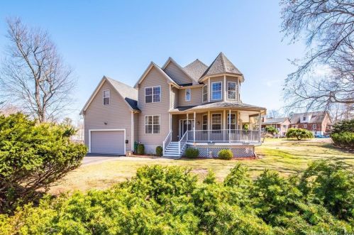 65 Sunnyslope Dr, New Britain, CT 06053-2109