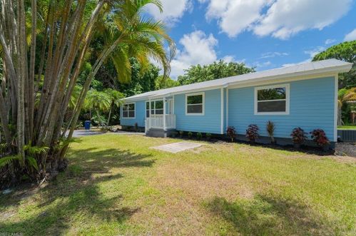 3661 Tangerine Dr, Saint James City, FL 33956-2539