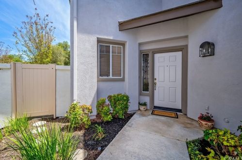 16 Brassie Ln, Trabuco Canyon, CA 92679-4954