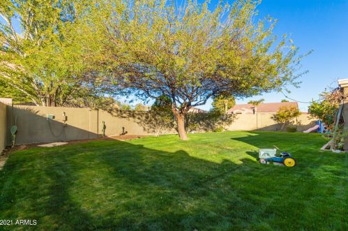 8356 Berridge Ln, Glendale AZ  85305-2555 exterior