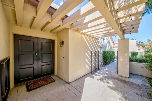 426 Westchester Pl, Fullerton CA  92835-2705 exterior