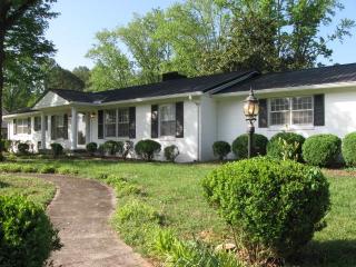 1310 Toddington Dr, Murfreesboro TN  37130-5632 exterior