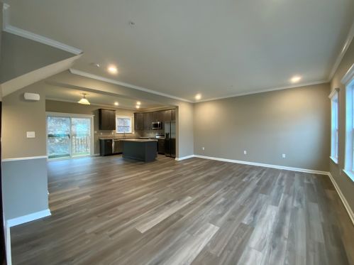 2404 Canterbury Dr, Imperial PA  15126-9179 exterior