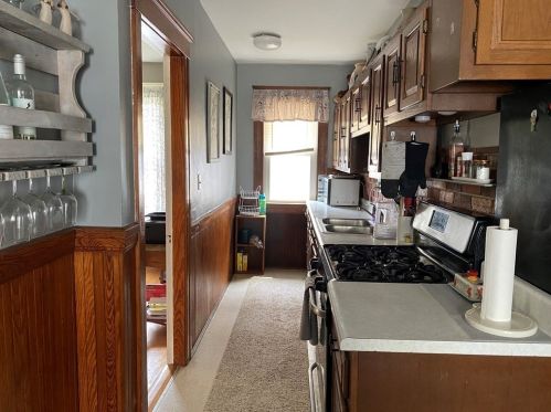 23 Summerhill Ave, Worcester MA 01606-2237 exterior