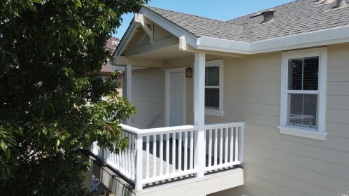 1946 Crosspoint Ct, Santa Rosa, CA 95403-7953