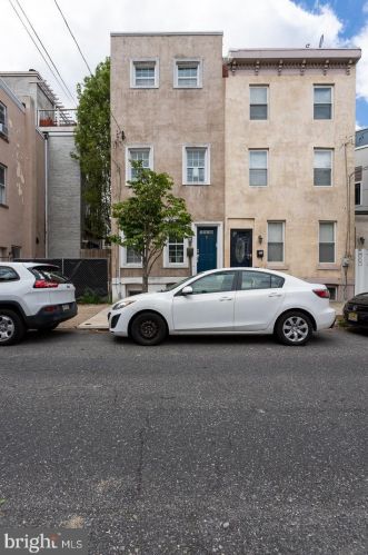 726 24 St, Philadelphia PA 19146-2540 exterior