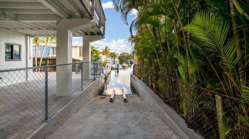 3 Eagle Dr, Key Largo FL  33037-3006 exterior