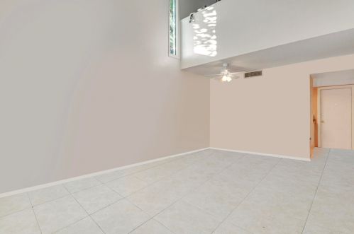 910 Shorewinds, Fort Pierce FL 34949-1537 exterior