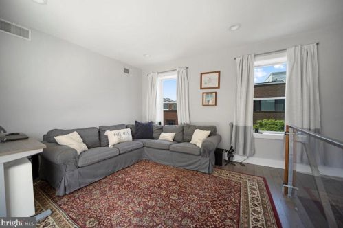 1345 Mascher St, Philadelphia PA  19122-4618 exterior