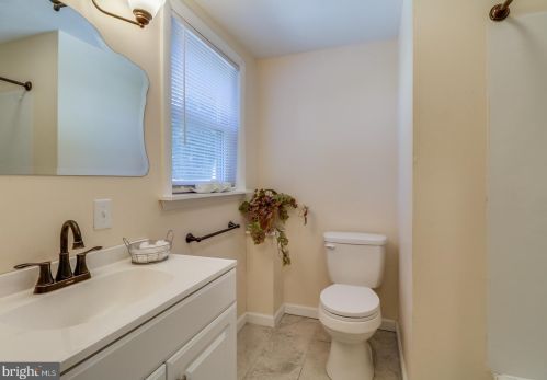 714 Division St, Dover DE  19904-2732 exterior