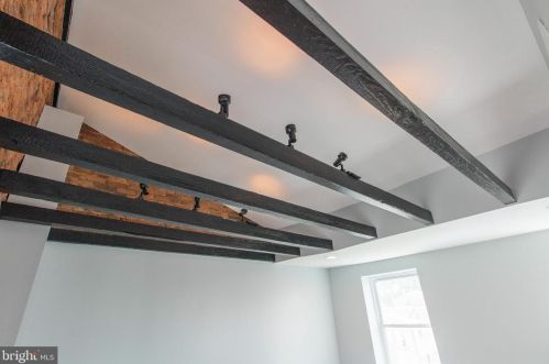 327 Belgrade St, Philadelphia PA  19125-4426 exterior