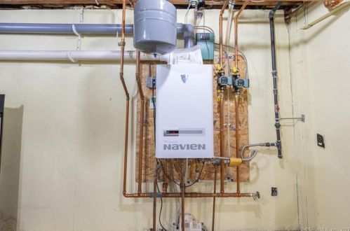 48 Reliance Rd, Plainville CT  06062-1420 exterior