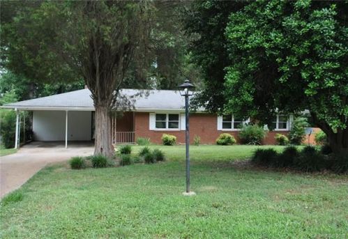 1126 Edgedale Dr, Salisbury, NC 28144-2119