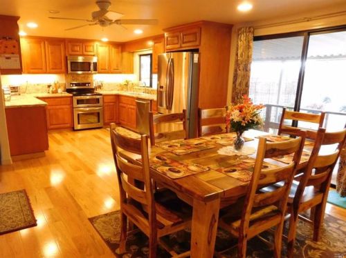 4405 Lakeshore Blvd, Lakeport, CA 95453-6205