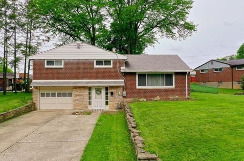 3069 Mintwood Dr, New Kensington, PA 15068-3418
