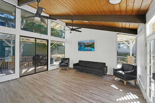 7200 Melody Ln, La Mesa CA  91942-1400 exterior