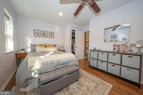 2041 Carpenter St, Philadelphia PA  19146-2616 exterior