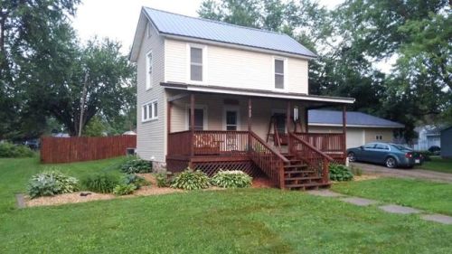 322 Maple St, Granton, WI 54436-7706