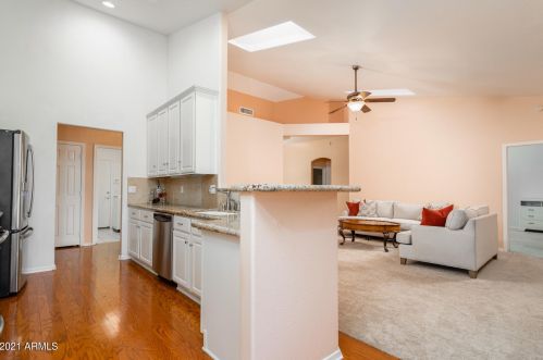 15601 11 Ave, Phoenix AZ 85021-4407 exterior