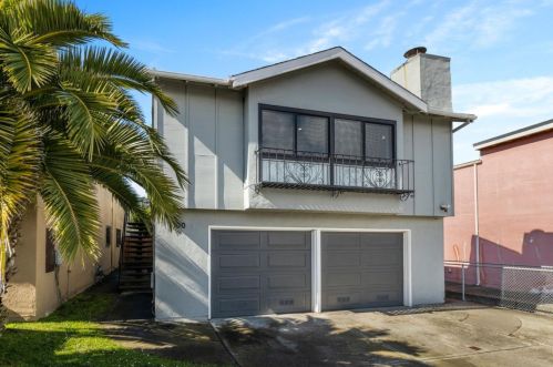 300 Morton Dr, Daly City, CA 94015-4446