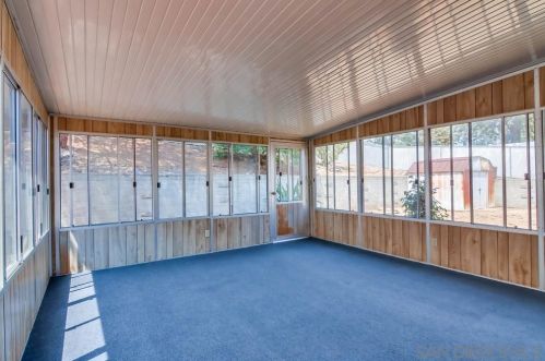 6100 Henderson Dr, La Mesa CA  91942-4016 exterior