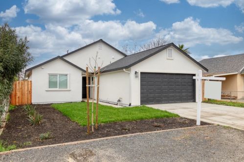 1637 Seattle St, Modesto CA  95358-5631 exterior