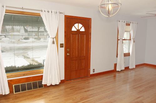 1638 Howard Ave, Milwaukee WI 53221-1928 exterior