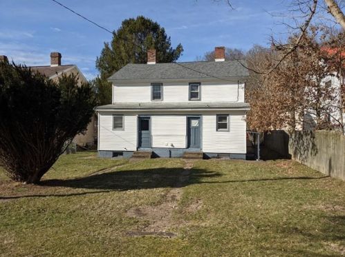 4 Powerhouse Rd, Coal Center, PA 15423-1017