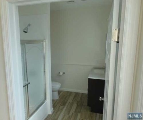 72 Brk Ave, Englewood NJ  07631-1735 exterior