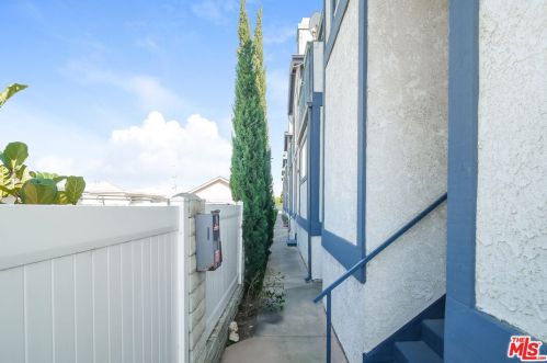 14927 Condon Ave, Lawndale CA  90260-1200 exterior