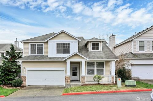4101 220th Pl, Kent, WA 98032-8420