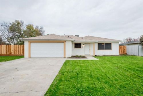 539 Church Ave, Fresno, CA 93706-4807