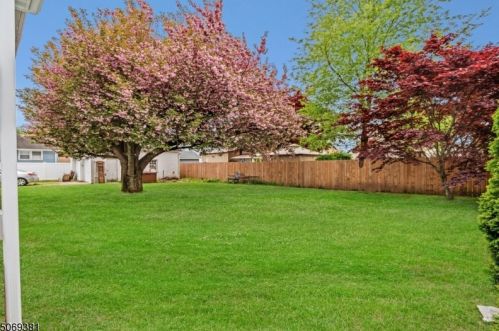 703 Washington Ave, Manville NJ  08835-1855 exterior