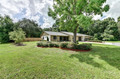 3005 Village Green Ct, Deland, FL 32720-6001