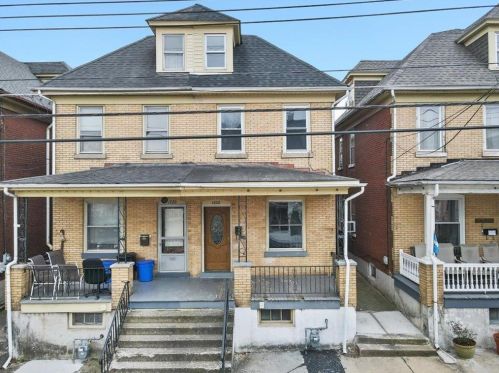 1222 Spruce St, Easton, PA 18042-4033