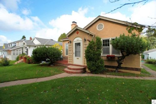 823 Harrison St, Fayal, MN 55734-1427